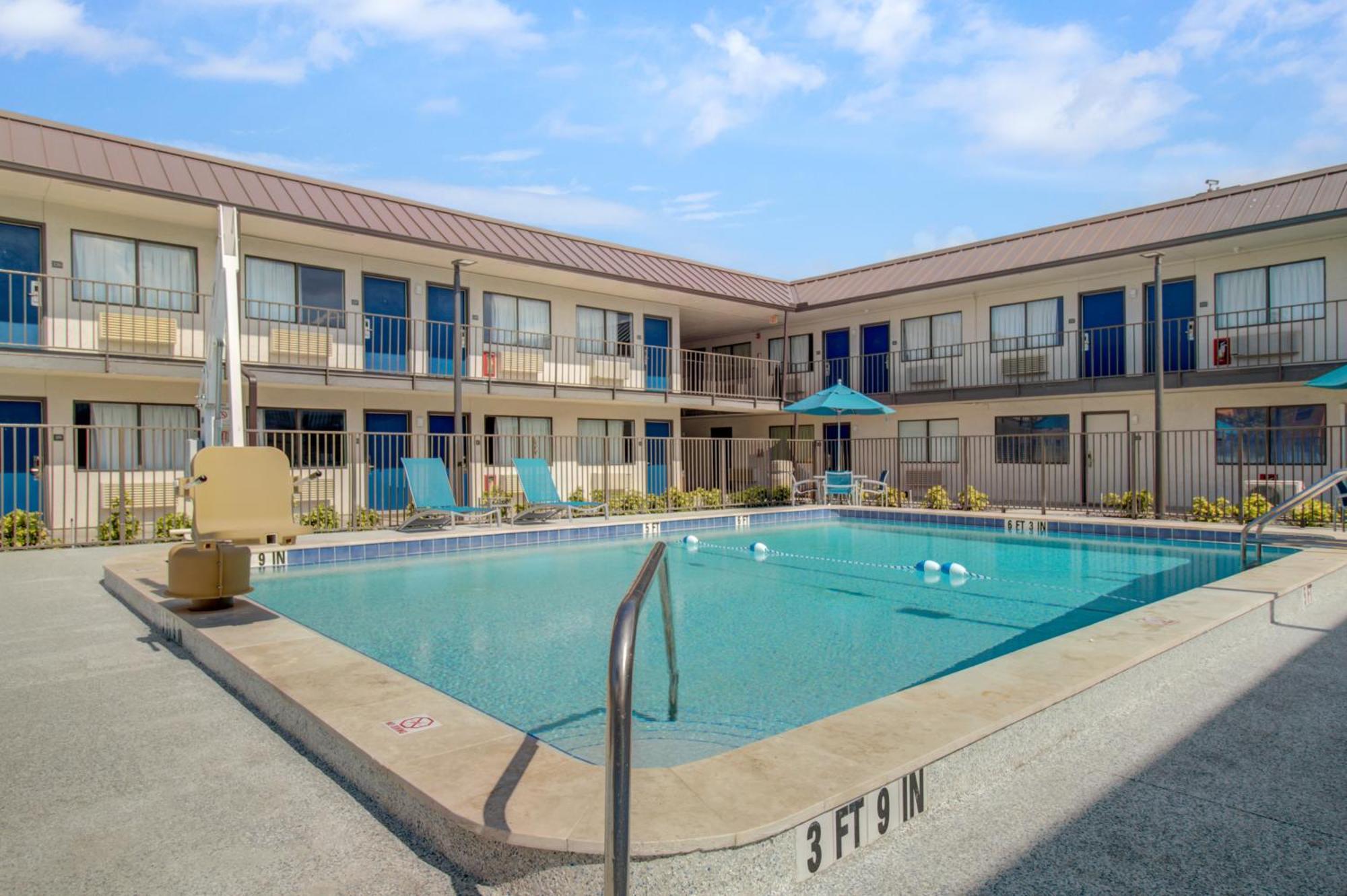 Motel 6-Venice, Fl Bagian luar foto